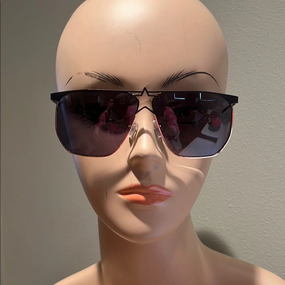 Elton John Stylish Aviator Black Sunglasses Limited Edition With Star On Bridge